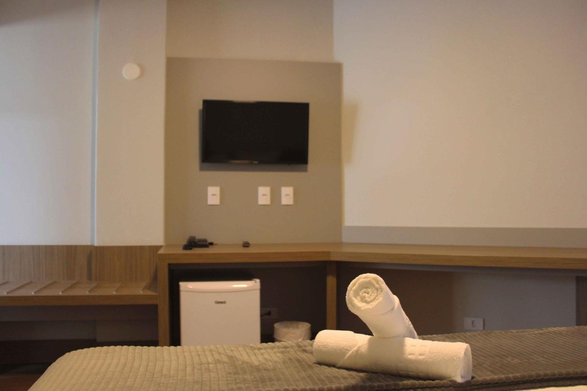 Hotel Evora By Rede Sagres Florianópolis Extérieur photo