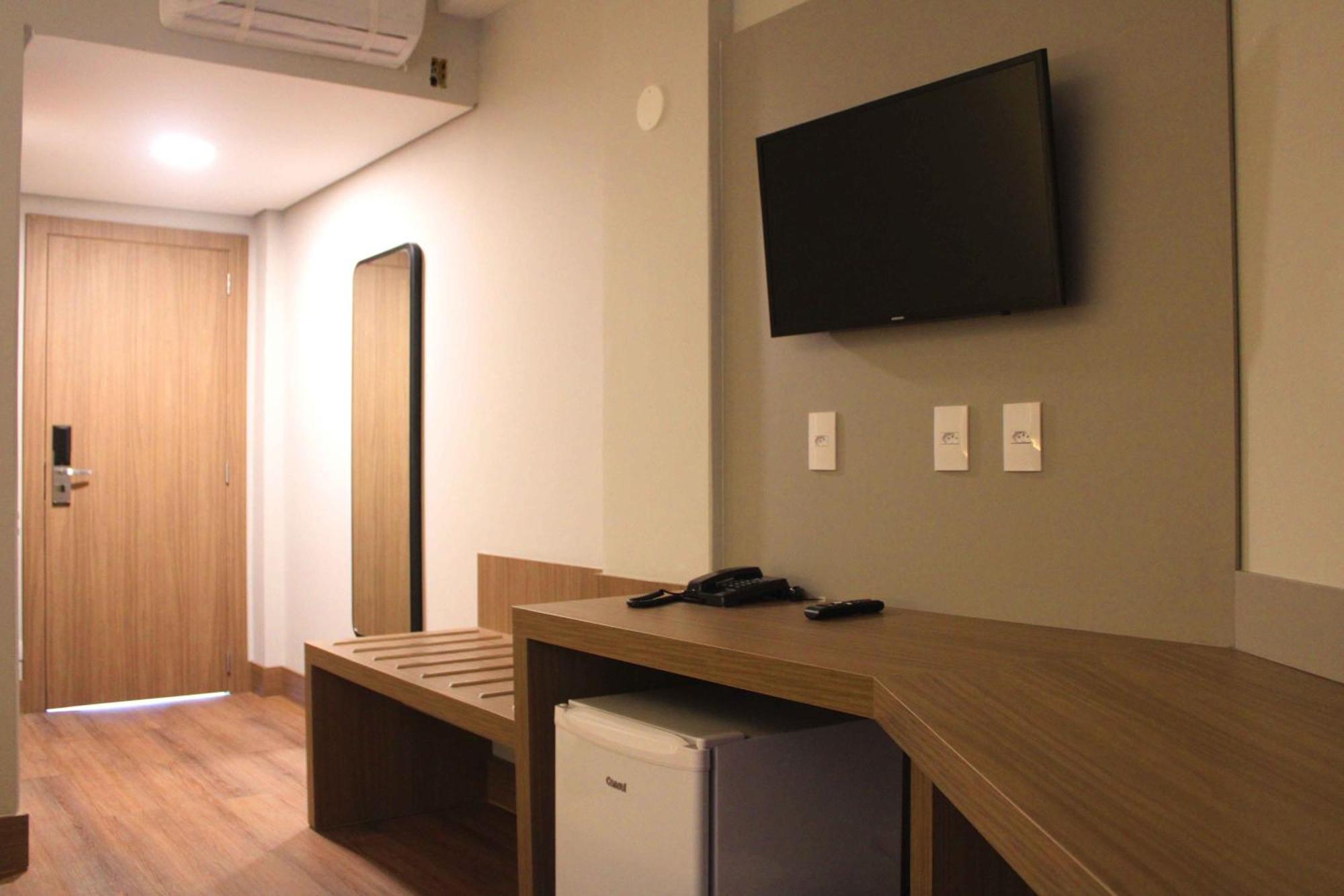 Hotel Evora By Rede Sagres Florianópolis Extérieur photo